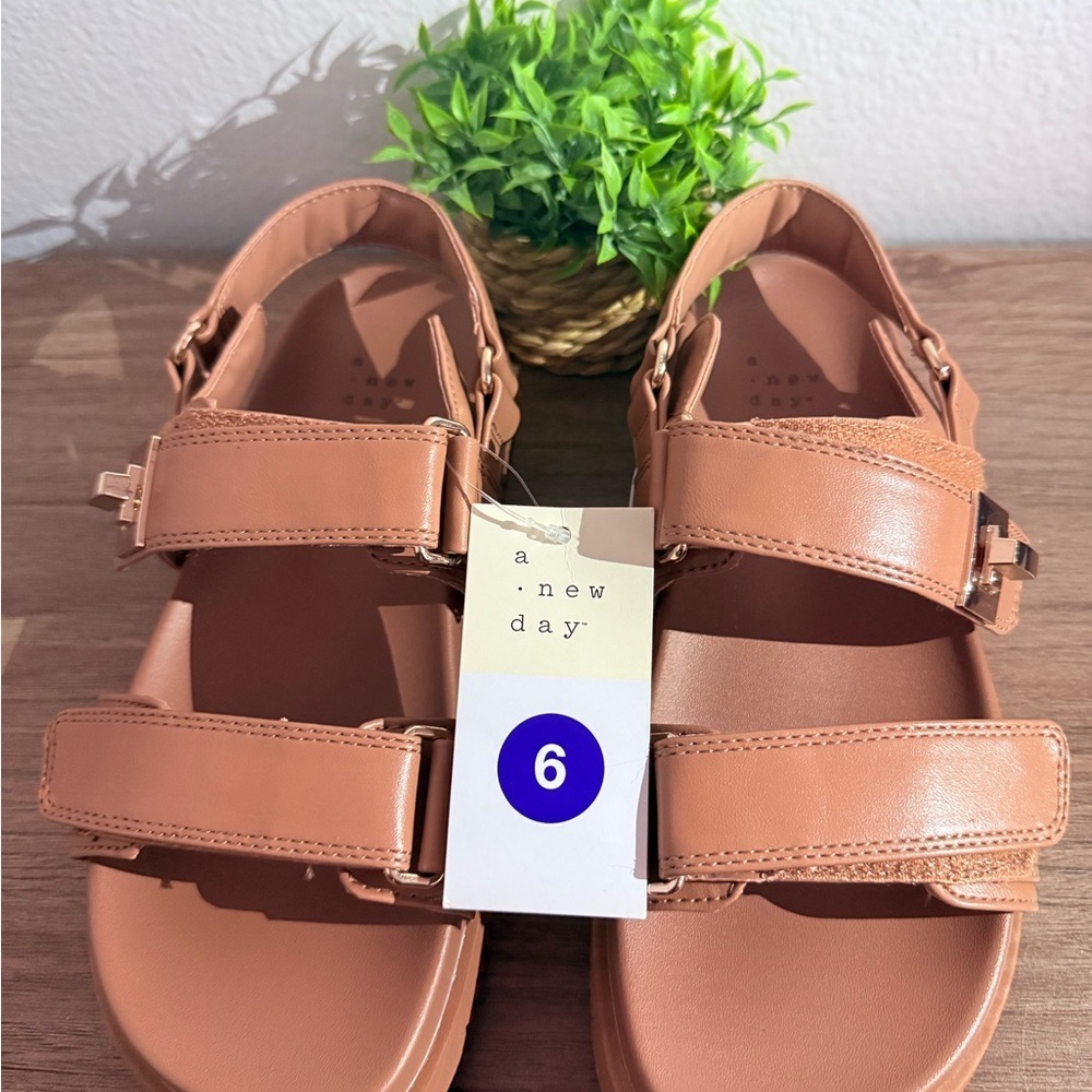 A New Day Tan Adjustable Strap Sandals – Size 6 - Picture 2 of 2